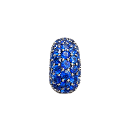 Approx. 3.53 carats Round Blue Sapphires
Earcuff set in 18K White Gold with Blackened Gold detailing