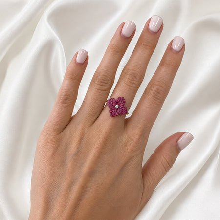 Approx. 0.93 carats Round Deep Pink Sapphires

0.03 carats Round Diamonds
Set in 18K Rose Gold