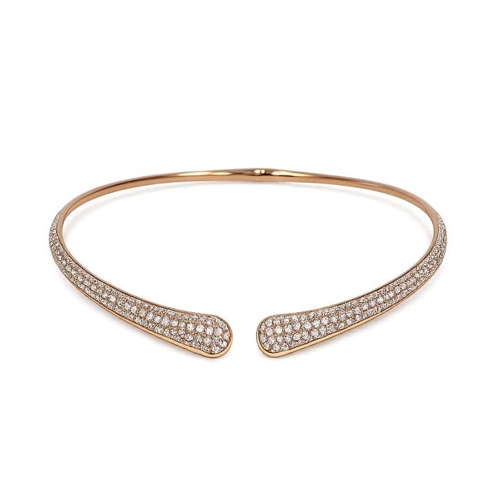 Approx. 11.39 carats Round Diamonds
Set in 18K Rose Gold
15 in