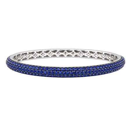Approx. 3.15 carats Round Blue Sapphires
Set in 18K White Gold
53 x 46 mm