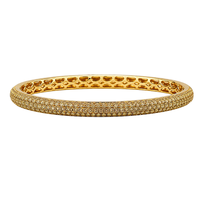Approx. 2.95 carats Round Yellow Sapphires
Set in 18K Yellow Gold
