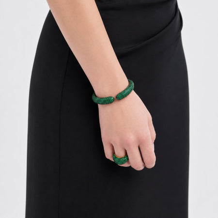 Approx. 23.50 cts round Green Tsavorites
Bangle set in 18K Yellow Gold and stones set in 18K Blackened Gold